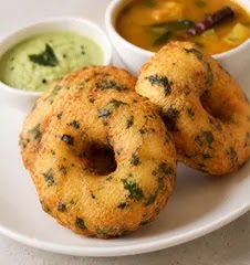 Medhu Vada With Spinach