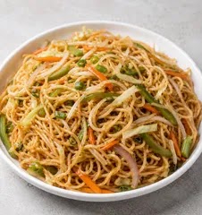 Hakka Noodles (Veg)